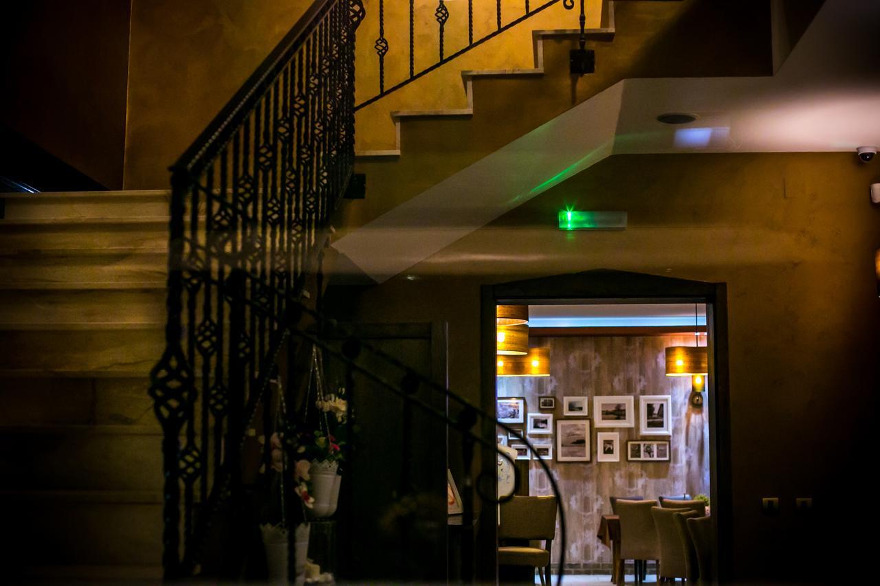 Hotel Moja Carda Temerin Екстер'єр фото