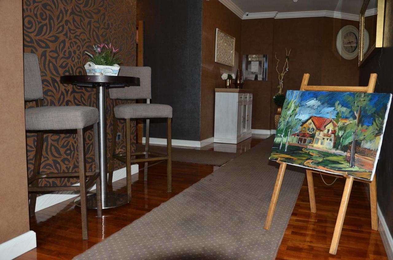 Hotel Moja Carda Temerin Екстер'єр фото